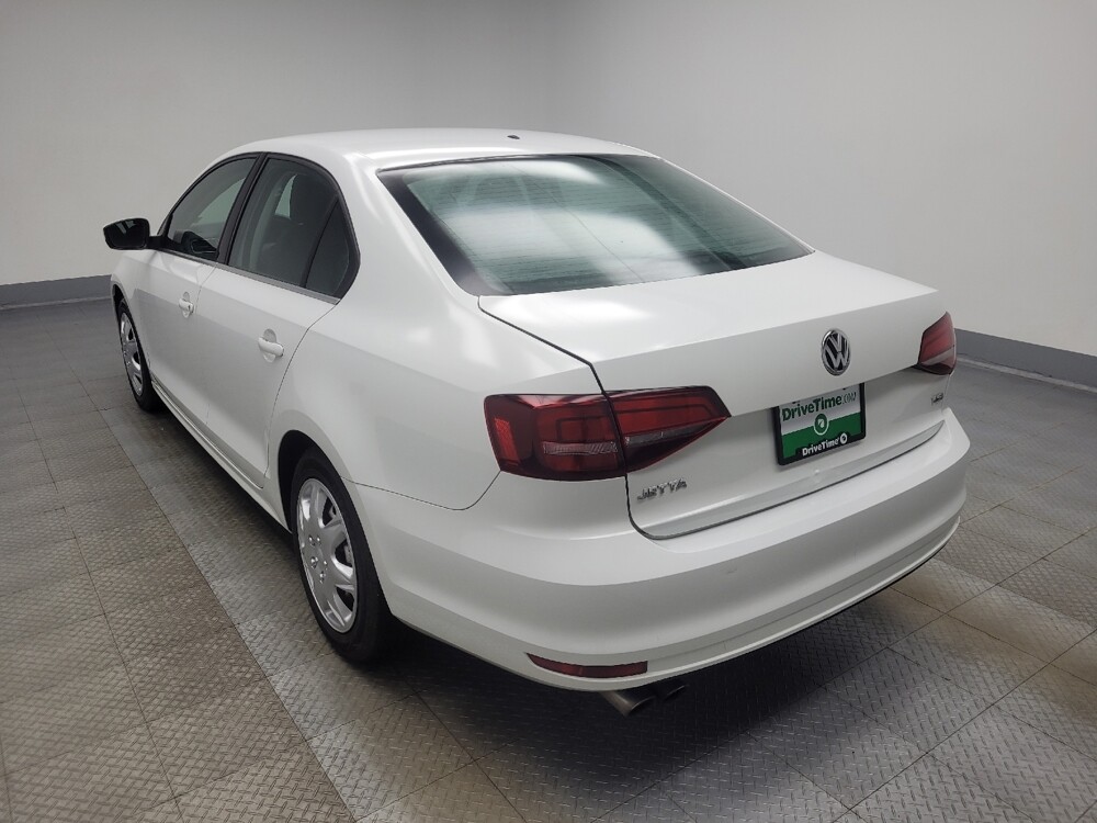 2017 Volkswagen Jetta in Indianapolis, IN 46222 - 18092875 5