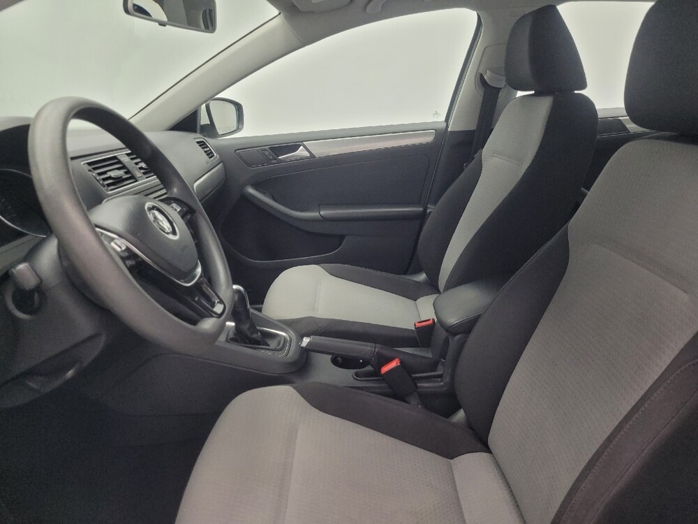 2017 Volkswagen Jetta in Indianapolis, IN 46222 - 18092875 17