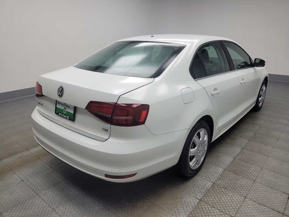 2017 Volkswagen Jetta in Indianapolis, IN 46222 - 18092875 9