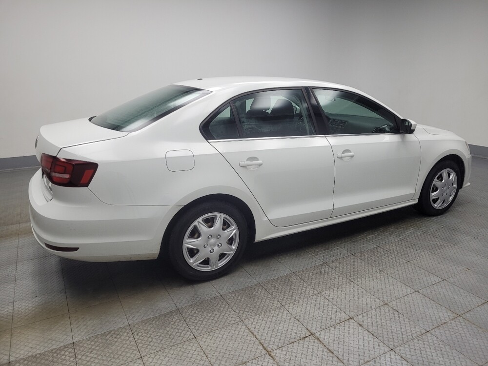2017 Volkswagen Jetta in Indianapolis, IN 46222 - 18092875 10