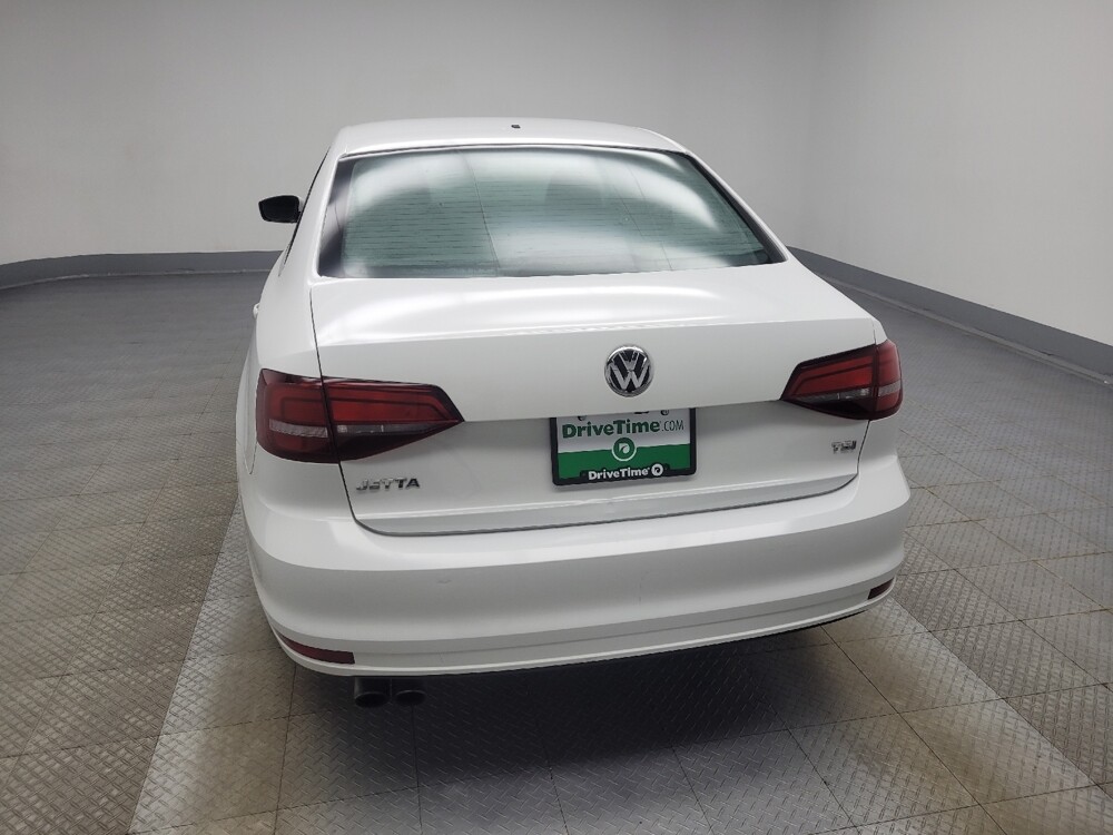 2017 Volkswagen Jetta in Indianapolis, IN 46222 - 18092875 6