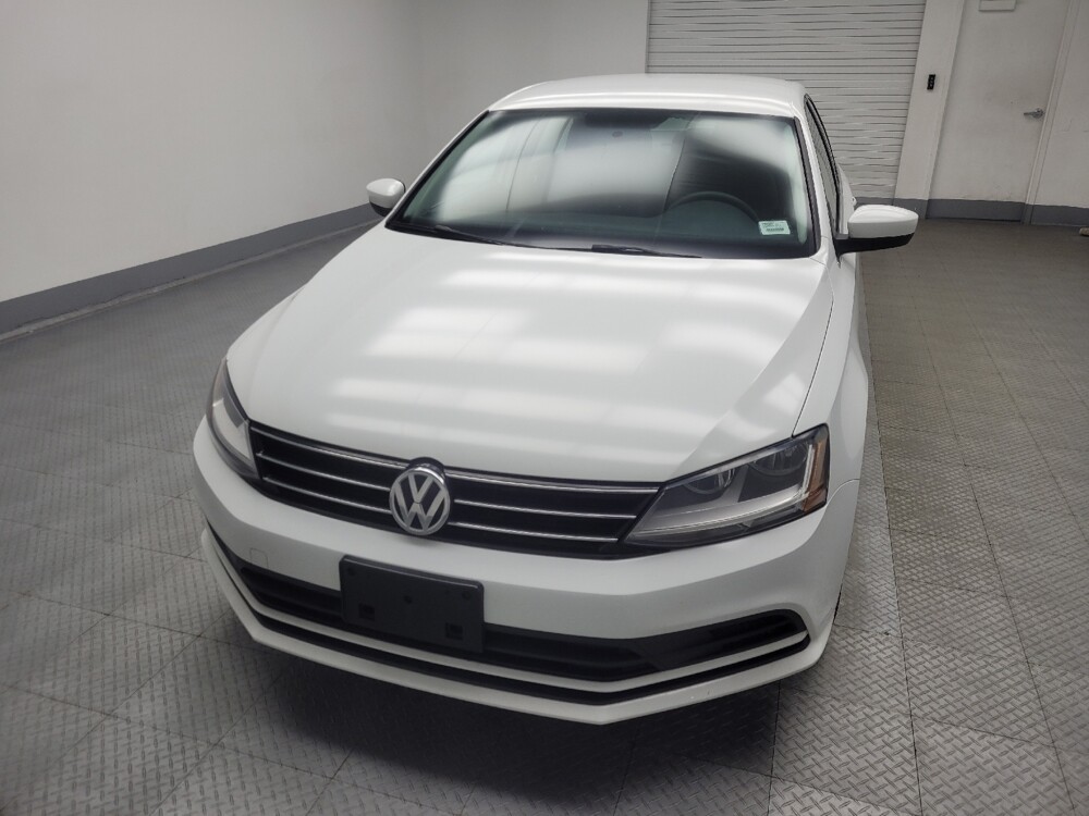 2017 Volkswagen Jetta in Indianapolis, IN 46222 - 18092875 15