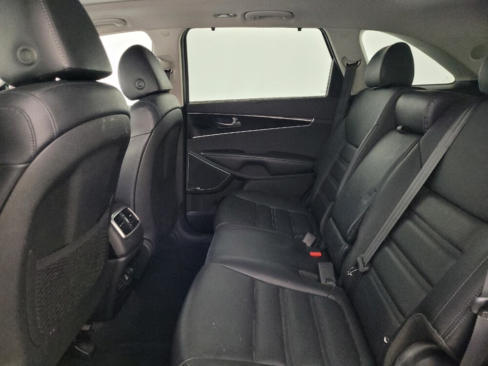 2019 Kia Sorento in Pittsburgh, PA 15236 - 18092877 18