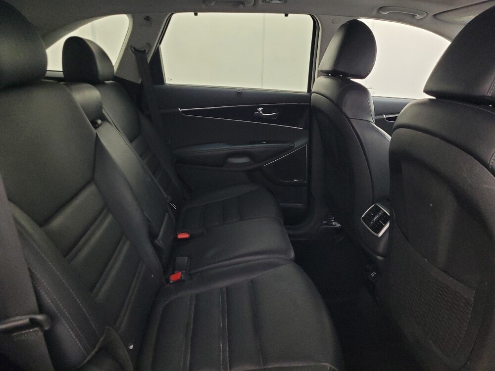 2019 Kia Sorento in Pittsburgh, PA 15236 - 18092877 19
