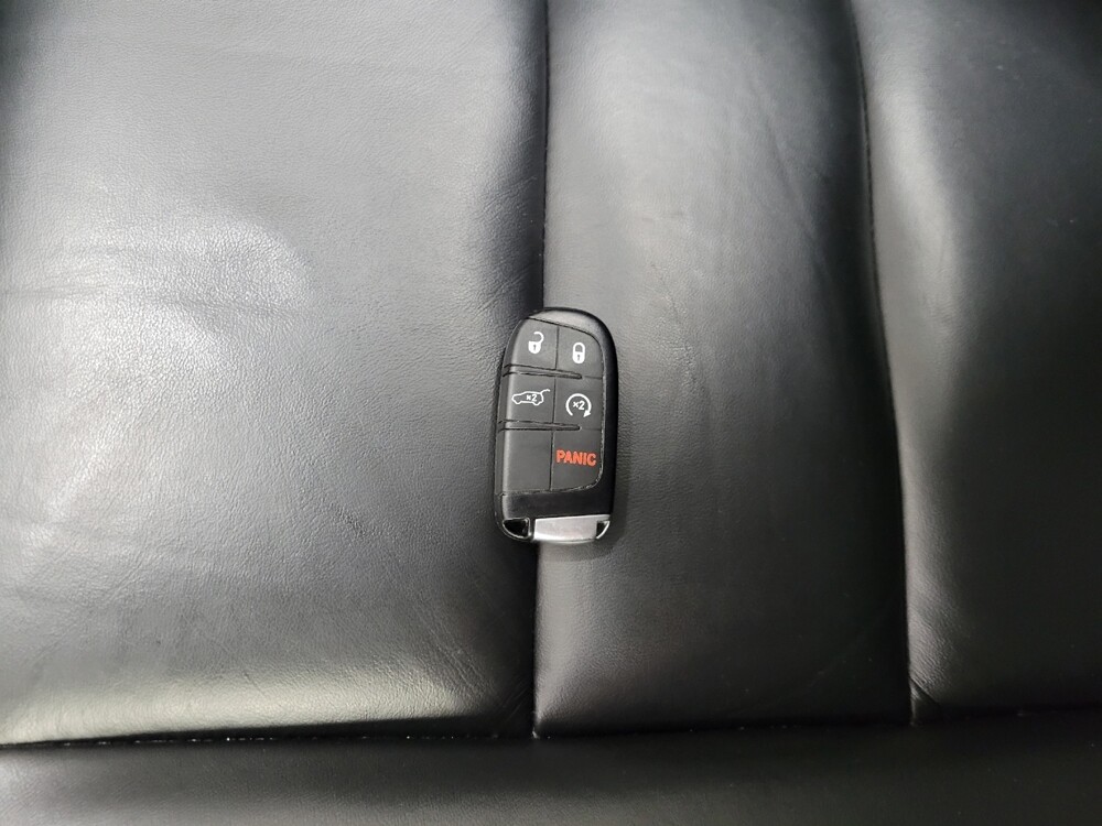 2020 Jeep Grand Cherokee in Pittsburgh, PA 15236 - 18092879 32