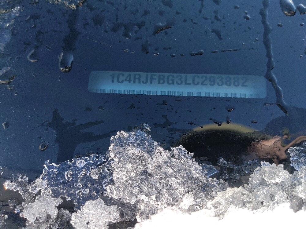 2020 Jeep Grand Cherokee in Pittsburgh, PA 15236 - 18092879 33