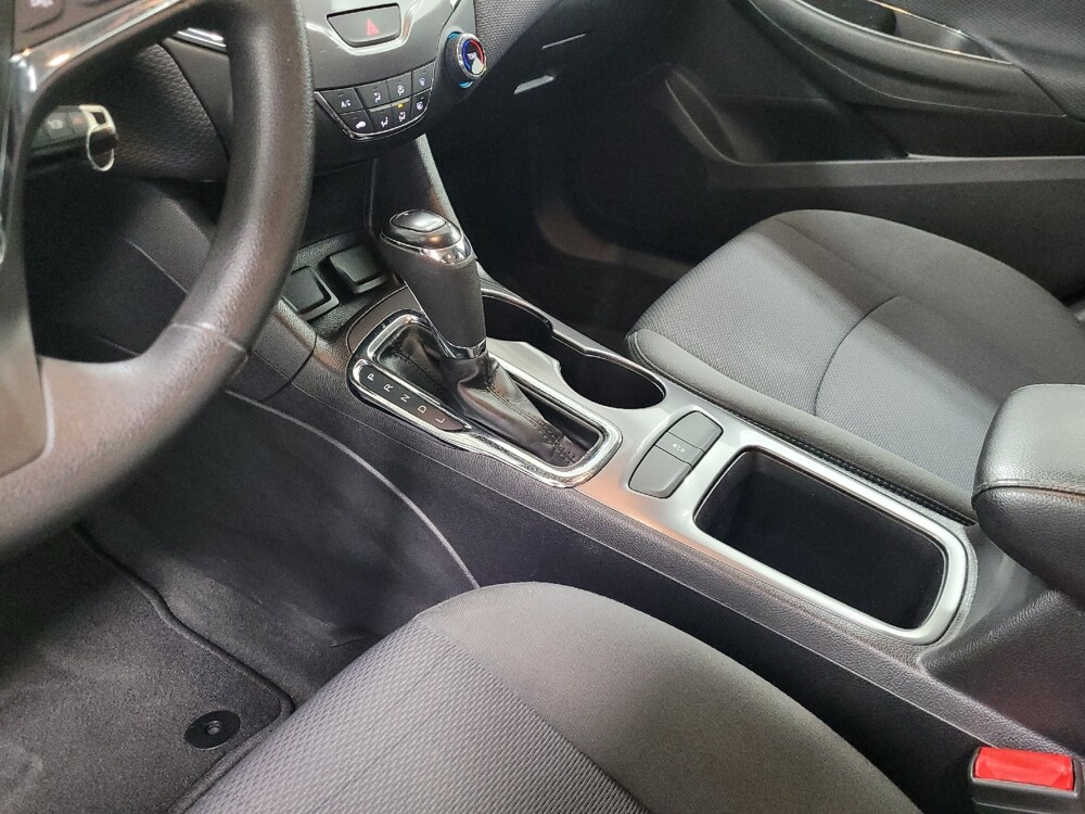 2018 Chevrolet Cruze in Pittsburgh, PA 15236 - 18092880 26