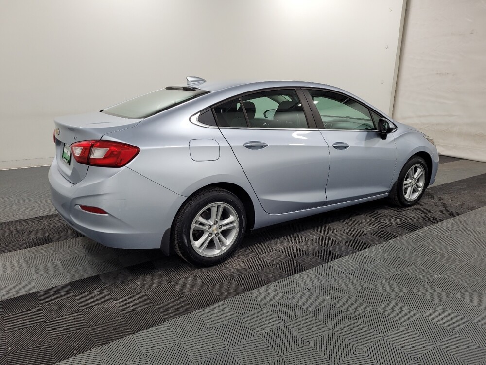 2018 Chevrolet Cruze in Pittsburgh, PA 15236 - 18092880 10