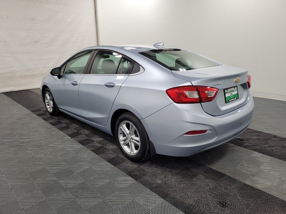 2018 Chevrolet Cruze in Pittsburgh, PA 15236 - 18092880 3