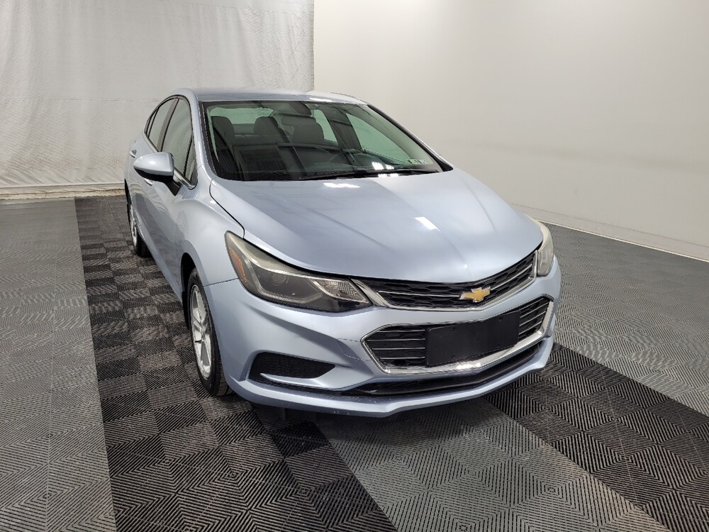 2018 Chevrolet Cruze in Pittsburgh, PA 15236 - 18092880 13