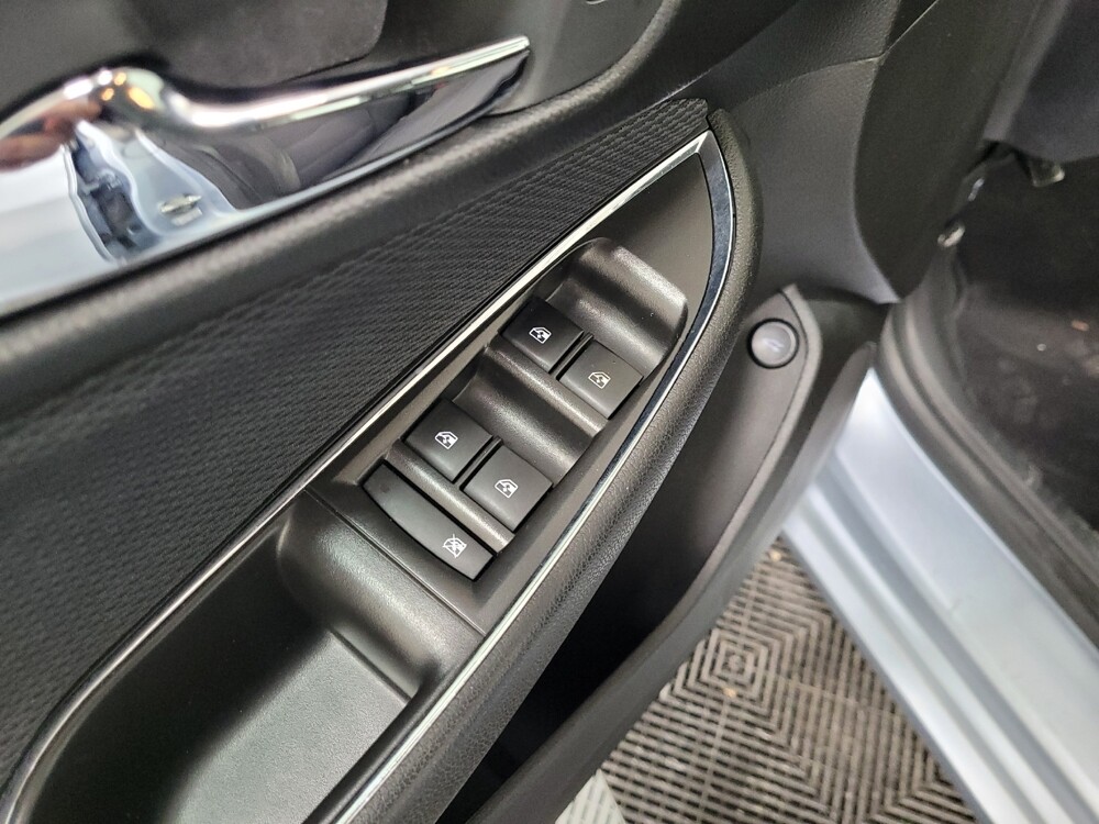 2018 Chevrolet Cruze in Pittsburgh, PA 15236 - 18092880 27