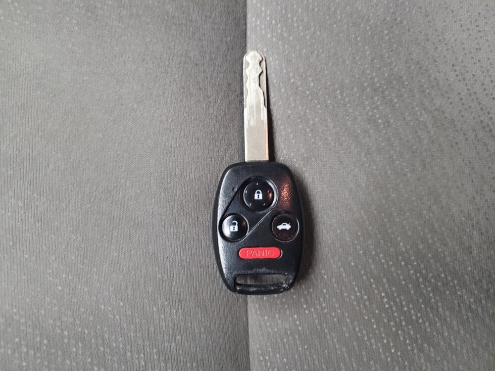 2013 Honda Civic in Taylor, MI 48180 - 18092881 32