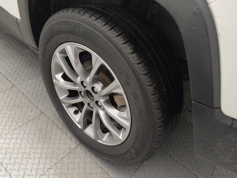 2020 Jeep Cherokee in Live Oak, TX 78233 - 18092886 31