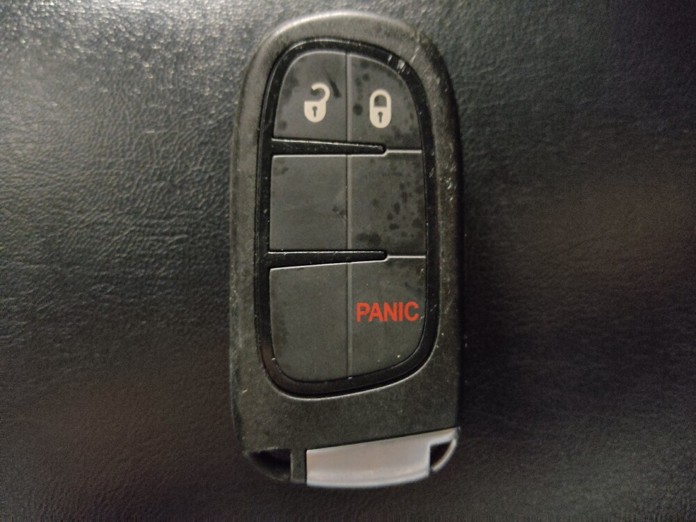 2020 Jeep Cherokee in Live Oak, TX 78233 - 18092886 32