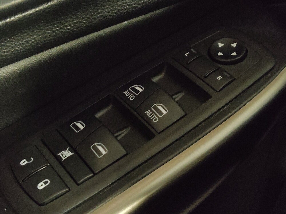 2020 Jeep Cherokee in Live Oak, TX 78233 - 18092886 27