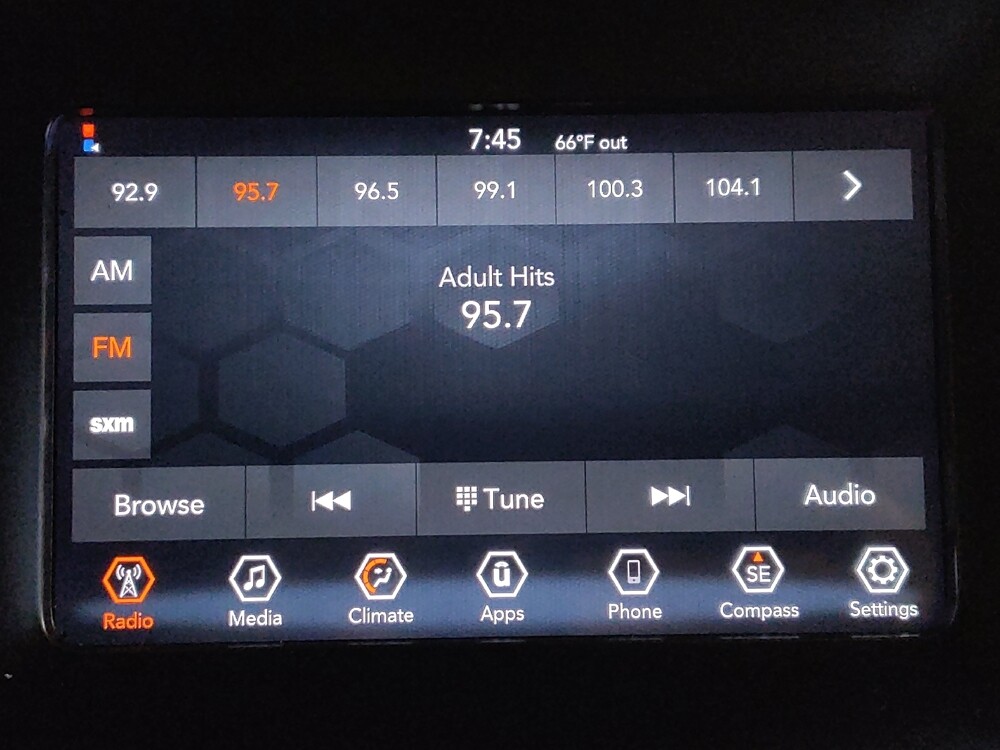 2020 Jeep Cherokee in Live Oak, TX 78233 - 18092886 25