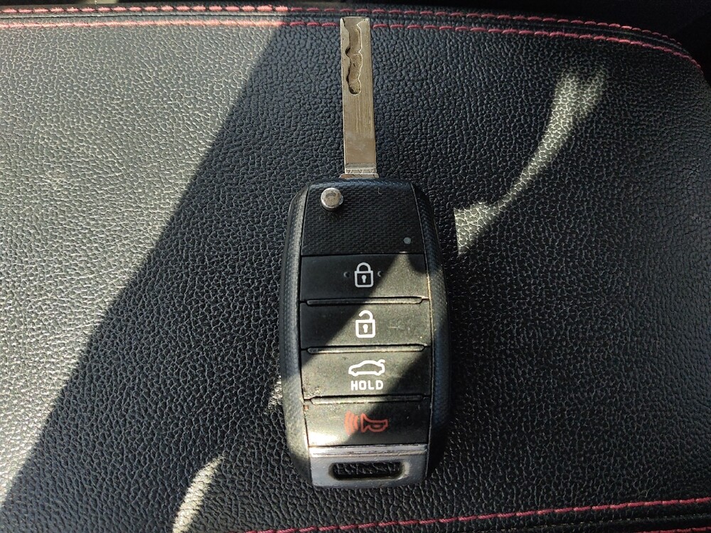 2018 Kia Optima in Morrow, GA 30260 - 18092894 32