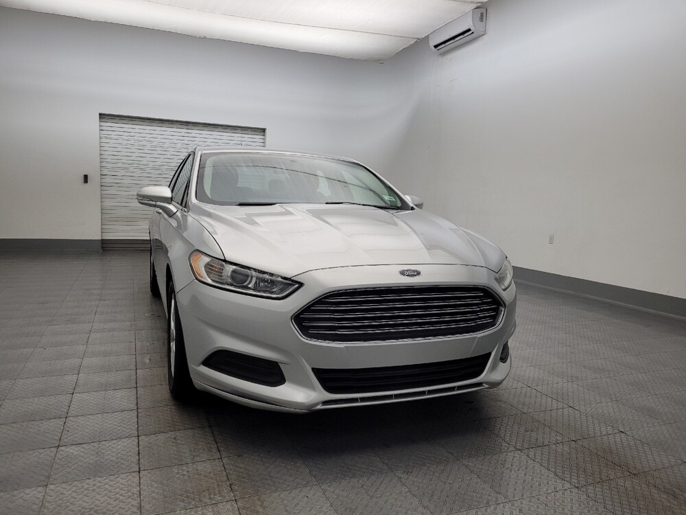 2016 Ford Fusion in Glendale, AZ 85301 - 18092901 14