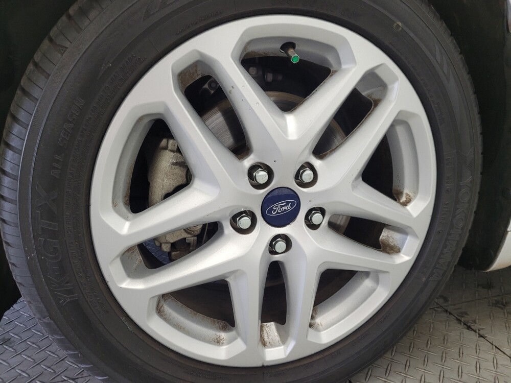 2016 Ford Fusion in Glendale, AZ 85301 - 18092901 31