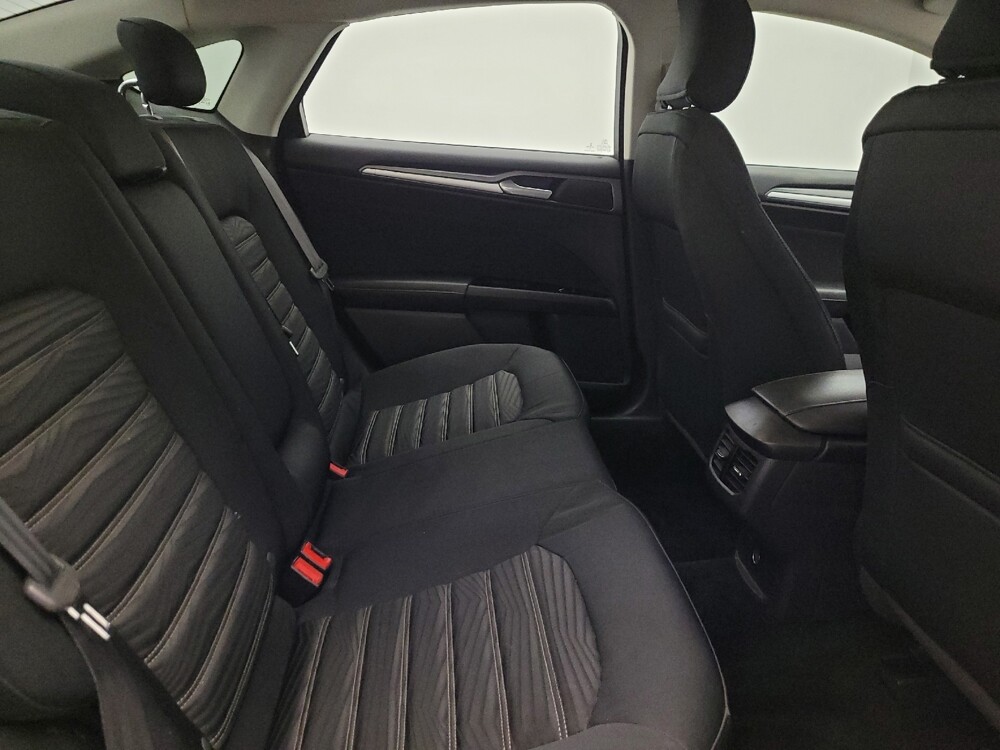 2016 Ford Fusion in Glendale, AZ 85301 - 18092901 19