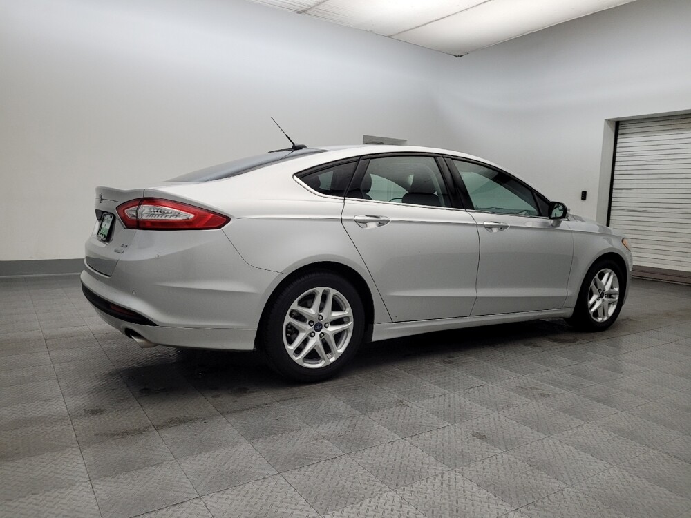 2016 Ford Fusion in Glendale, AZ 85301 - 18092901 10