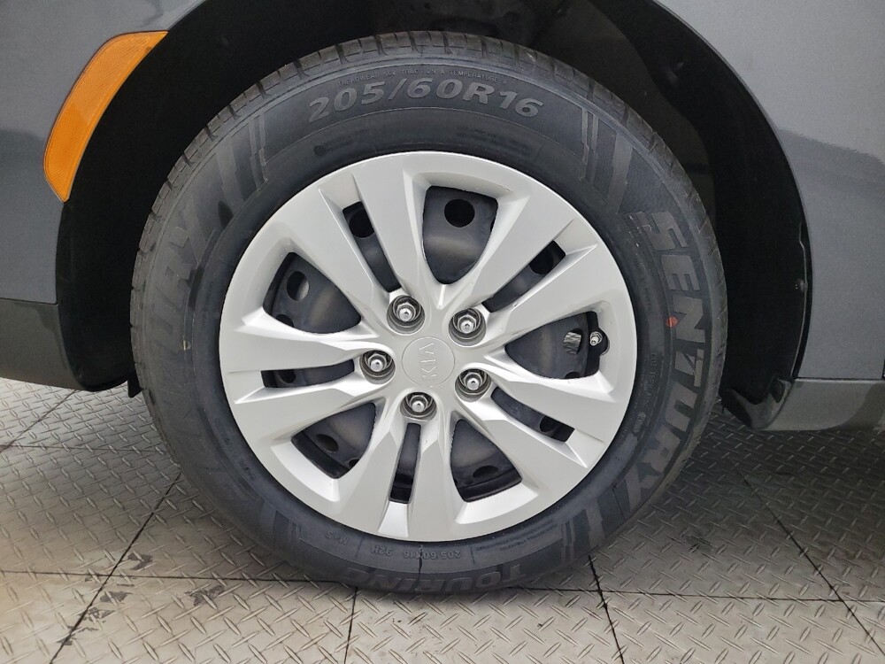 2020 Kia Soul in Phoenix, AZ 85022 - 18092903 31