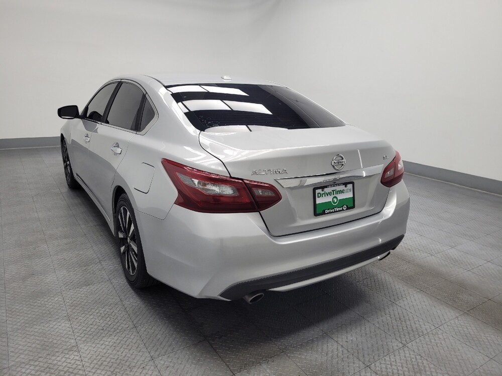 2018 Nissan Altima in Reno, NV 89502 - 18092905 5