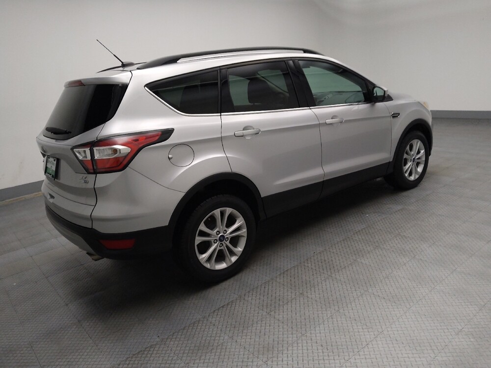 2017 Ford Escape in Midlothian, IL 60445 - 18092908 10