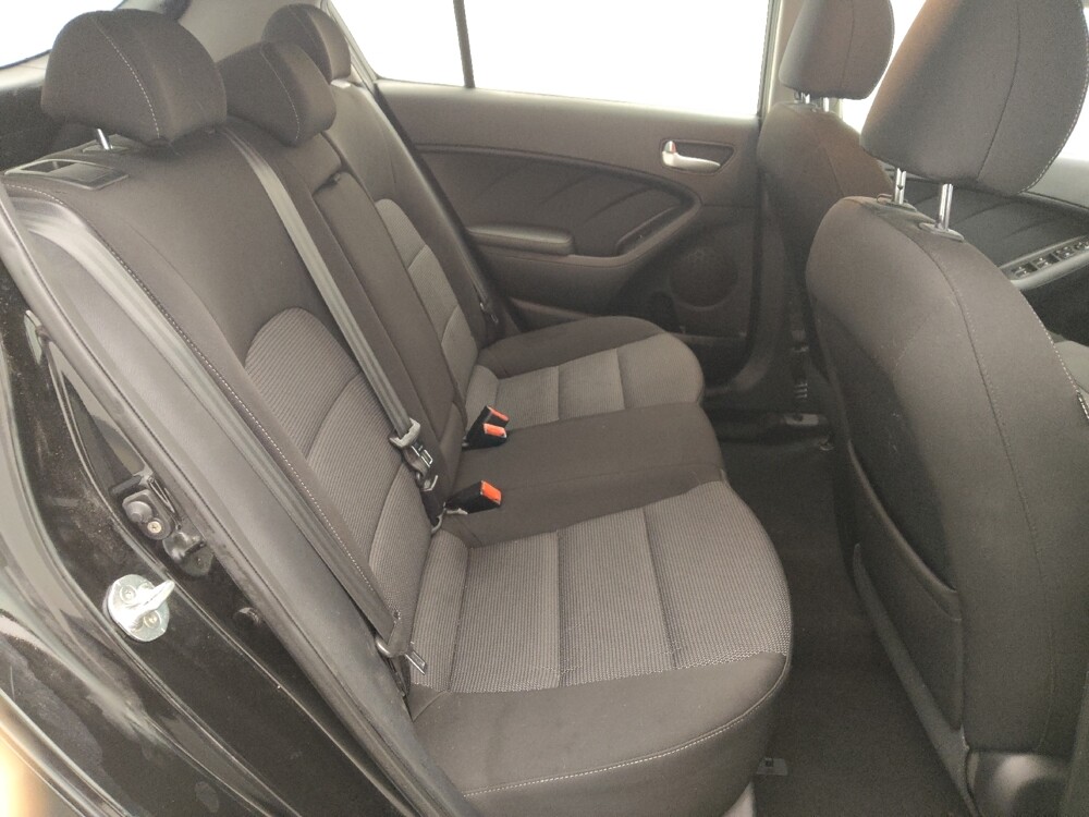 2017 Kia Forte in San Antonio, TX 78238 - 18092914 19