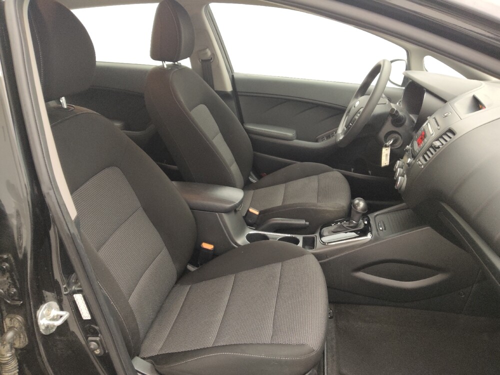 2017 Kia Forte in San Antonio, TX 78238 - 18092914 21