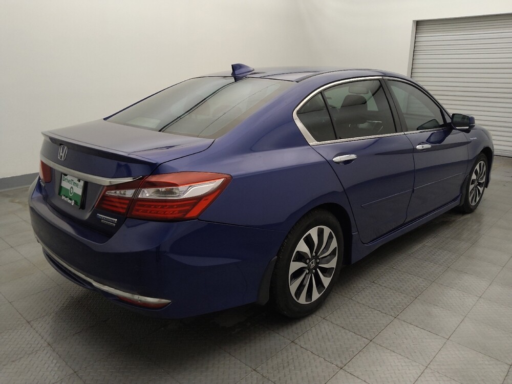 2017 Honda Accord in Houston, TX 77034 - 18092919 9