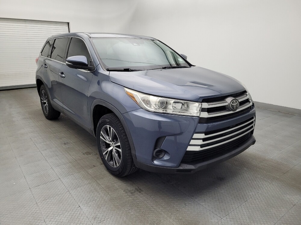 2019 Toyota Highlander in Raleigh, NC 27604 - 18092928 13