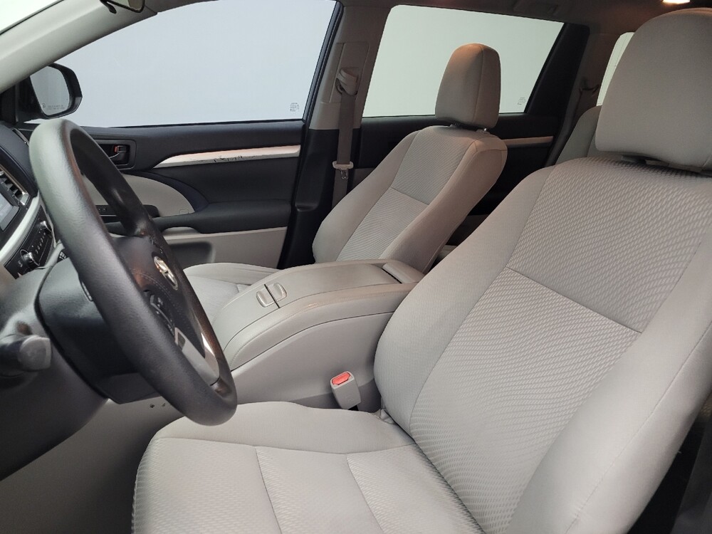 2019 Toyota Highlander in Raleigh, NC 27604 - 18092928 17