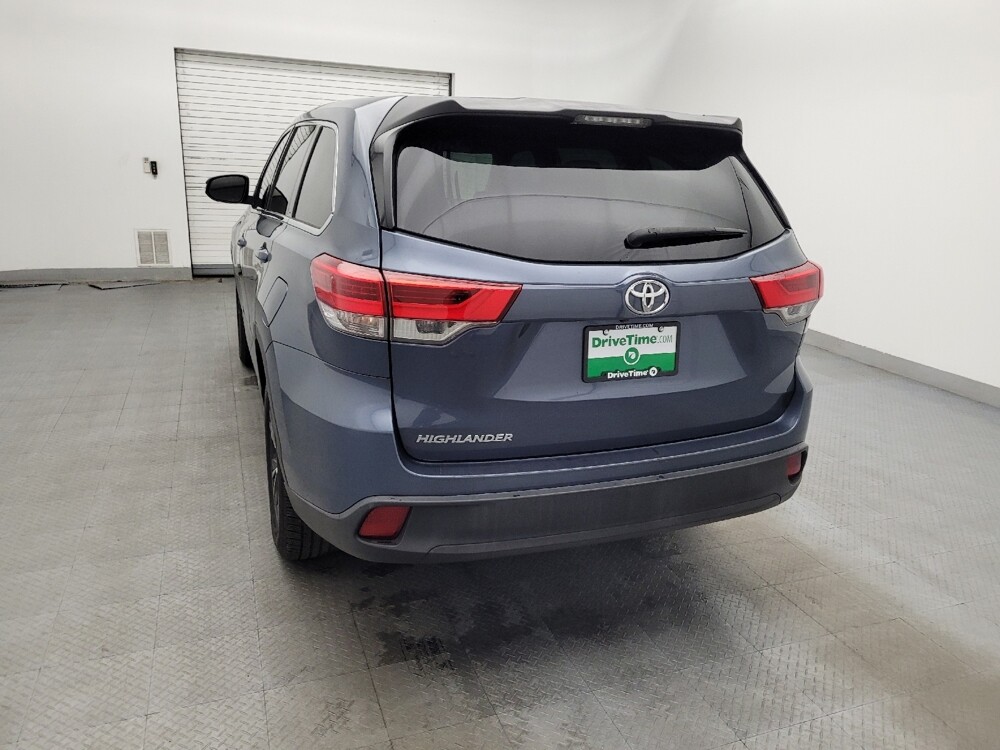 2019 Toyota Highlander in Raleigh, NC 27604 - 18092928 6