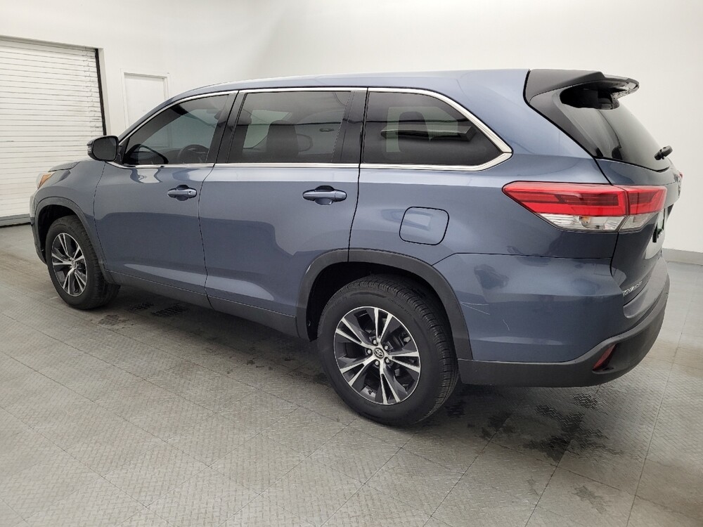 2019 Toyota Highlander in Raleigh, NC 27604 - 18092928 3