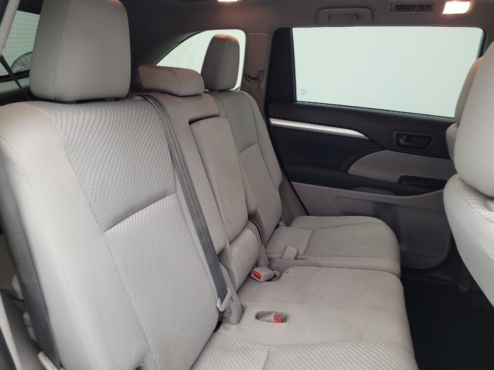 2019 Toyota Highlander in Raleigh, NC 27604 - 18092928 19