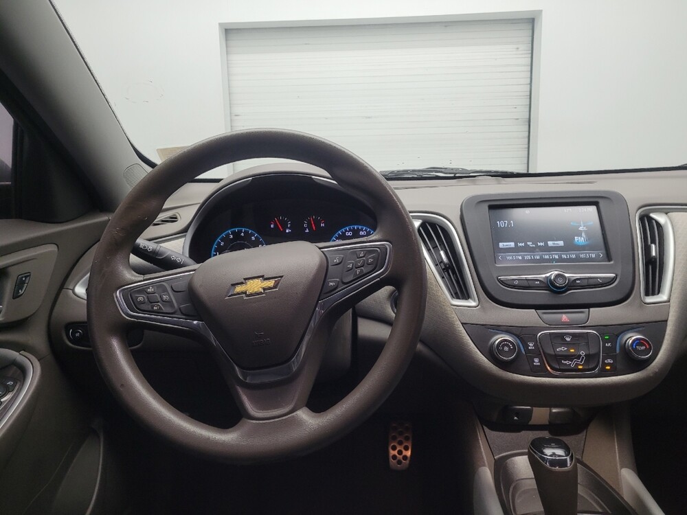 2016 Chevrolet Malibu in Union City, GA 30291 - 18092941 22