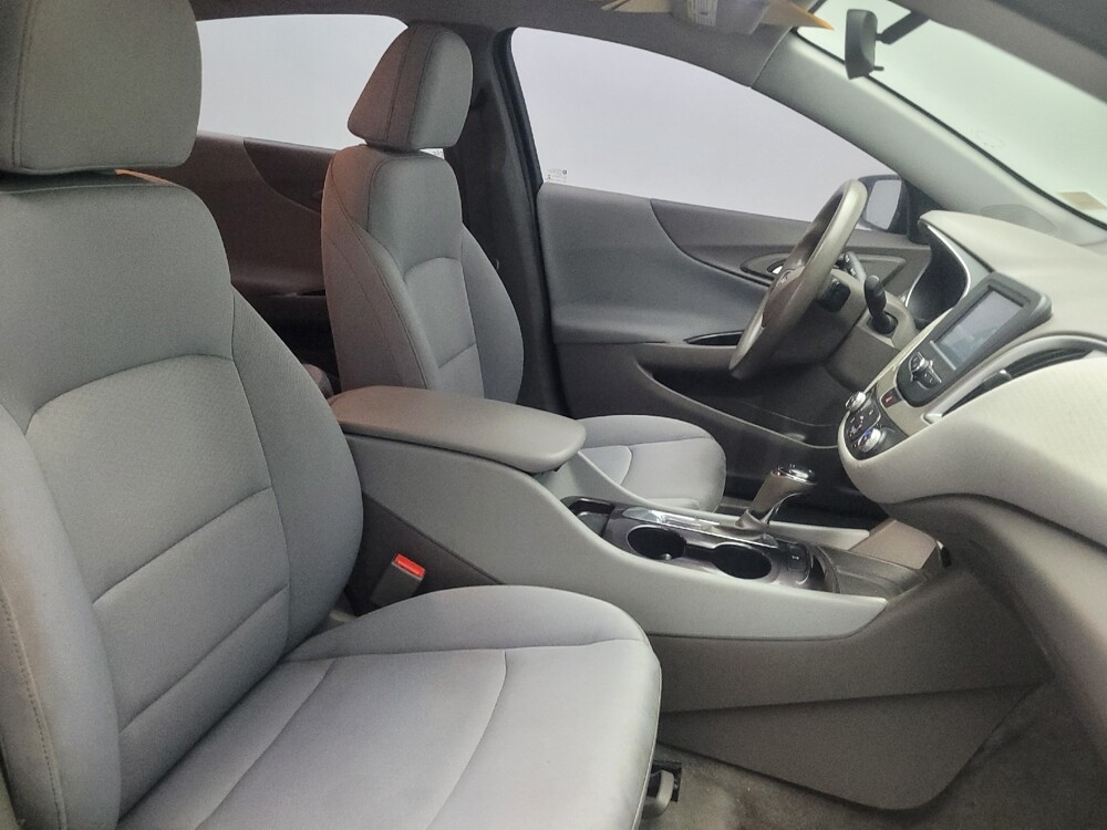 2016 Chevrolet Malibu in Union City, GA 30291 - 18092941 21