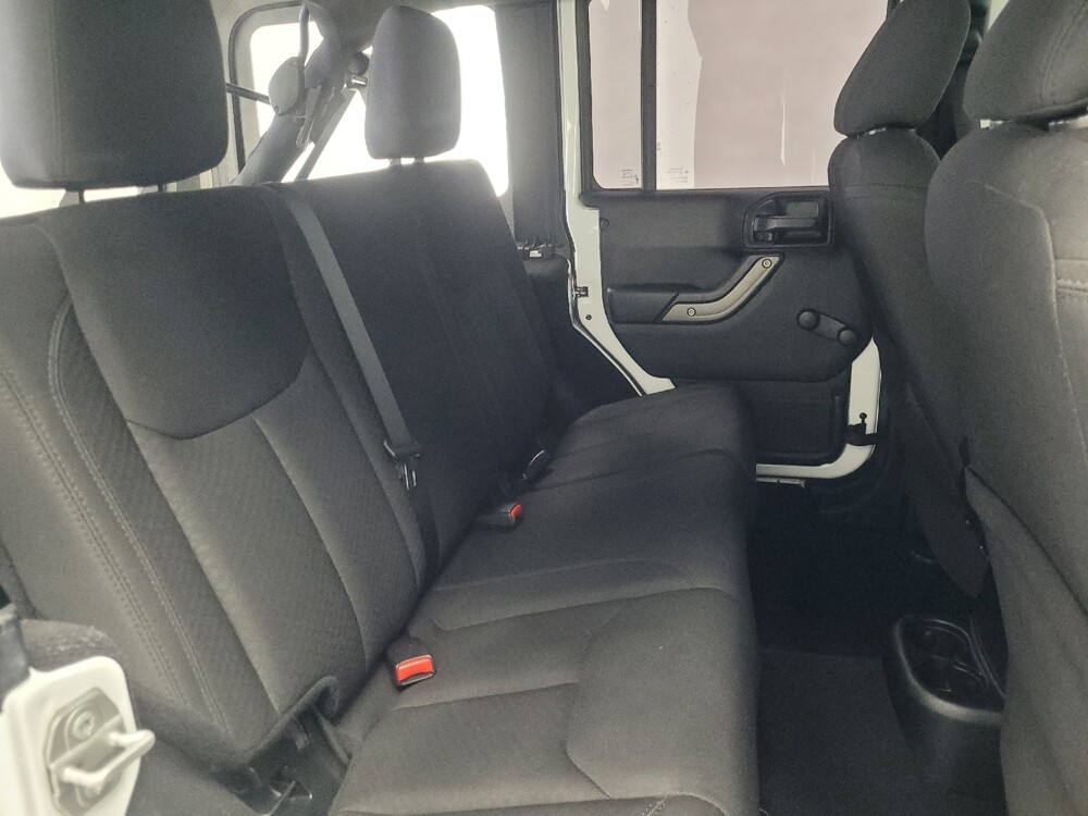 2018 Jeep Wrangler in Highland, IN 46322 - 18092947 19