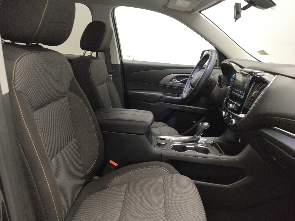 2019 Chevrolet Traverse in Union City, GA 30291 - 18092949 21