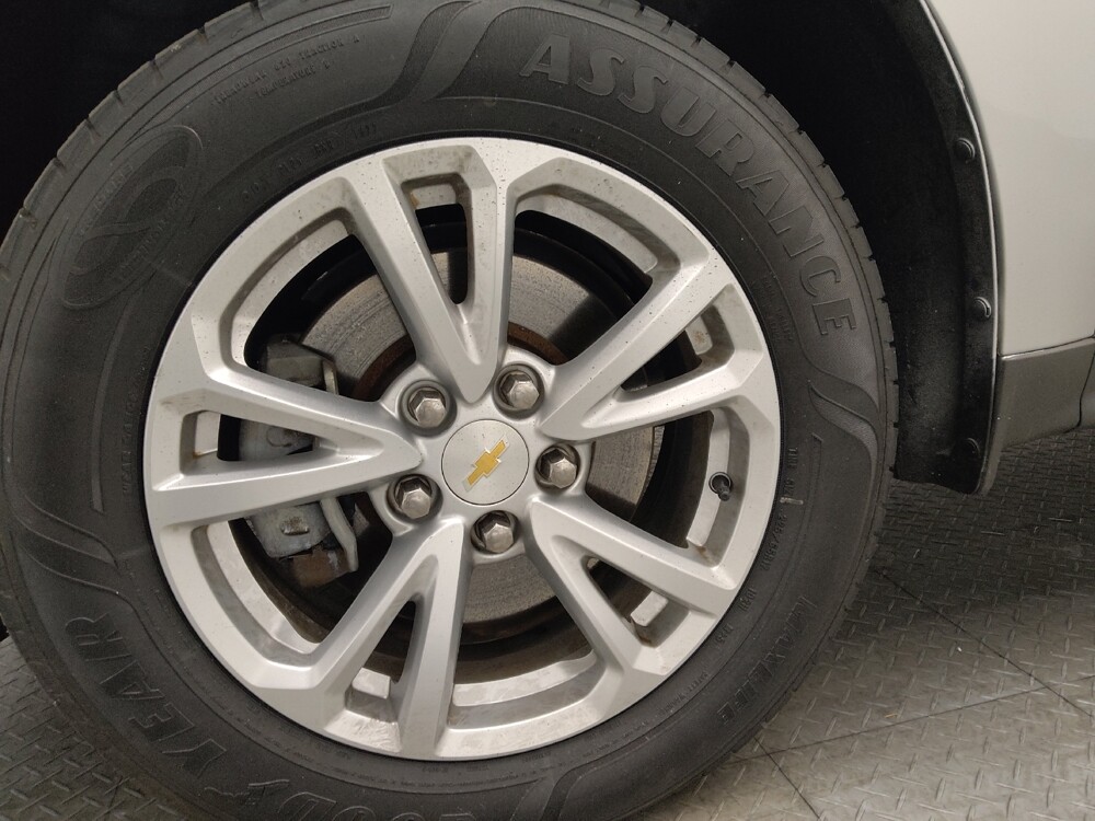 2016 Chevrolet Equinox in Savannah, GA 31419 - 18092955 31