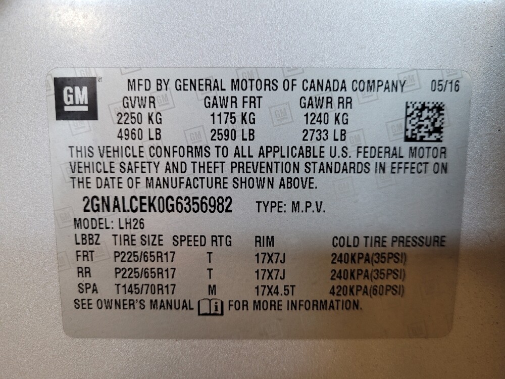 2016 Chevrolet Equinox in Savannah, GA 31419 - 18092955 33