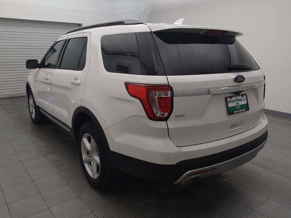 2017 Ford Explorer in Houston, TX 77074 - 18092962 5