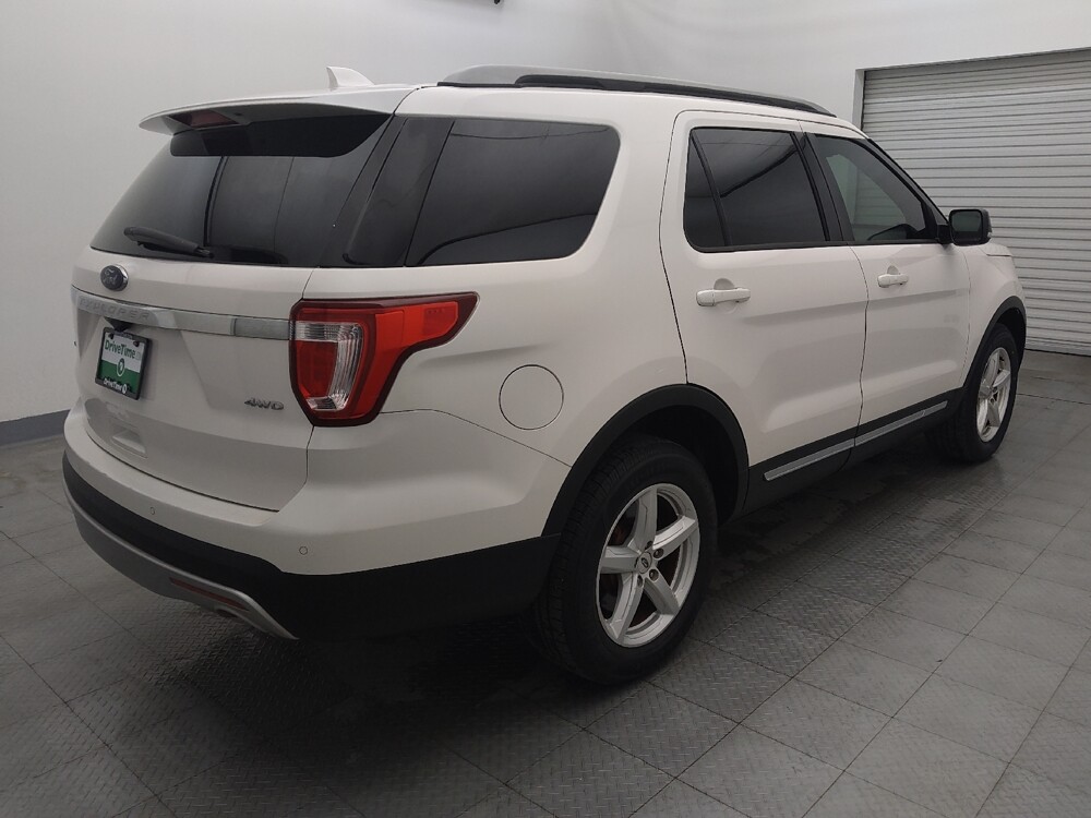 2017 Ford Explorer in Houston, TX 77074 - 18092962 9
