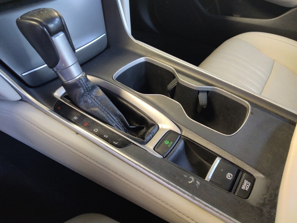 2018 Honda Accord in Houston, TX 77074 - 18092963 26