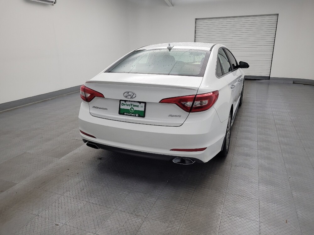2017 Hyundai Sonata in Maple Heights, OH 44137 - 18092970 7