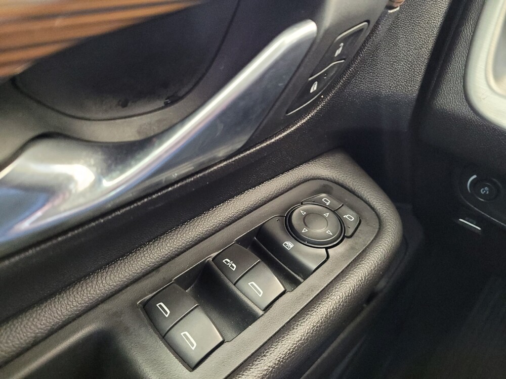 2018 GMC Terrain in Maple Heights, OH 44137 - 18092972 27