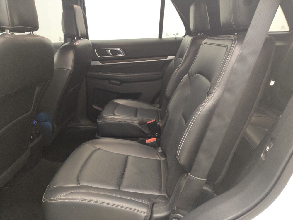 2018 Ford Explorer in Lakeland, FL 33815 - 18092976 18