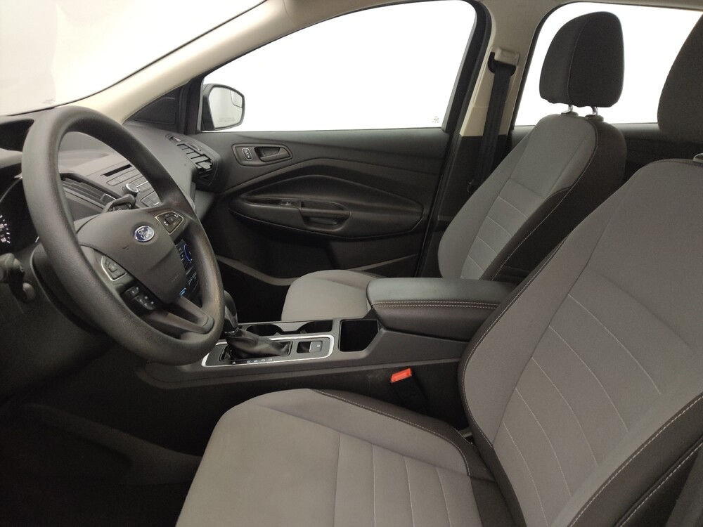 2017 Ford Escape in Tampa, FL 33612 - 18092977 17