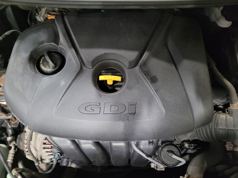 2016 Hyundai Elantra in Williamstown, NJ 8094 - 18092979 30